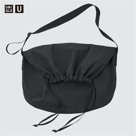 uniqlo drawstring bag